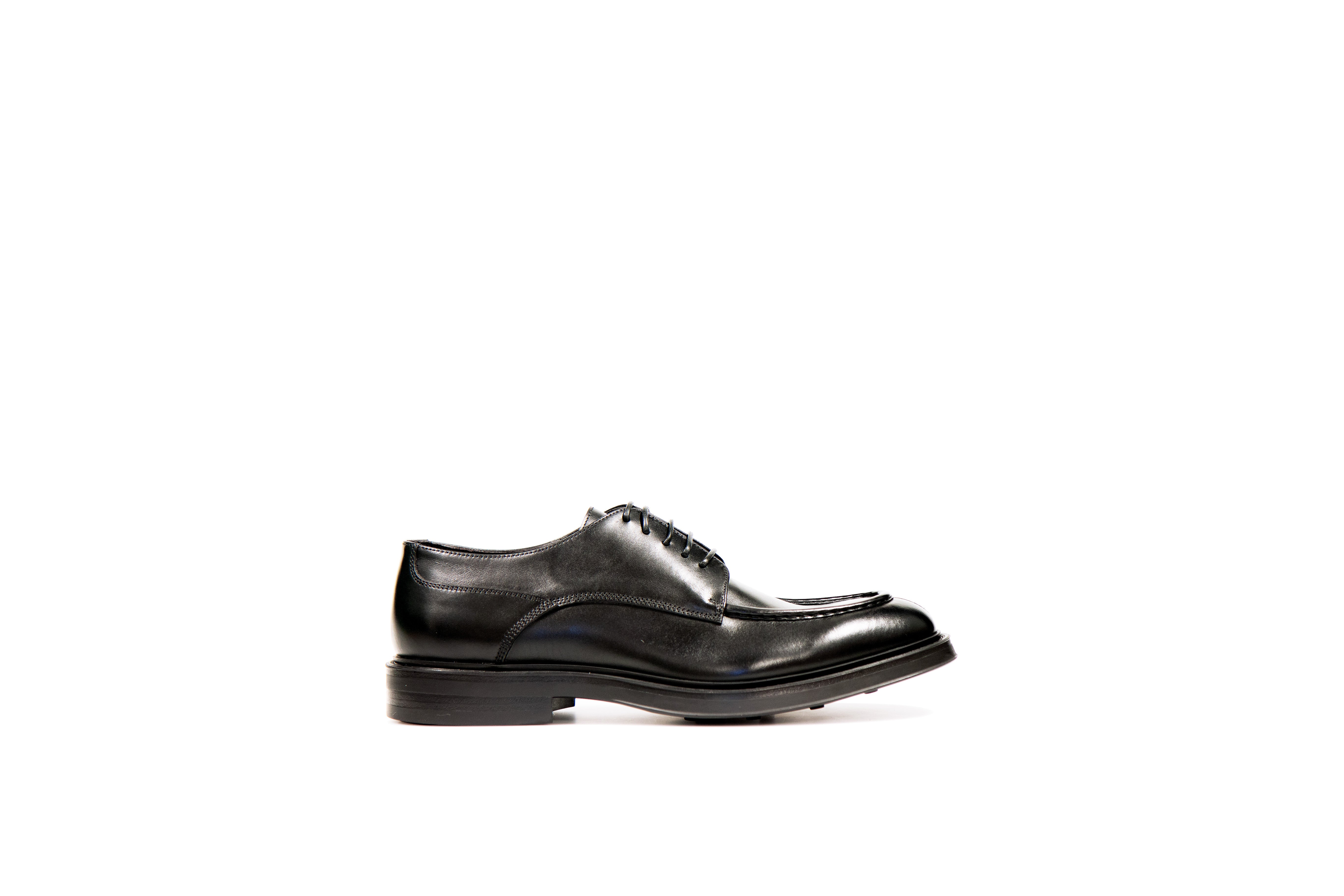 Link Black Moe Toe Calf Leather Shoes