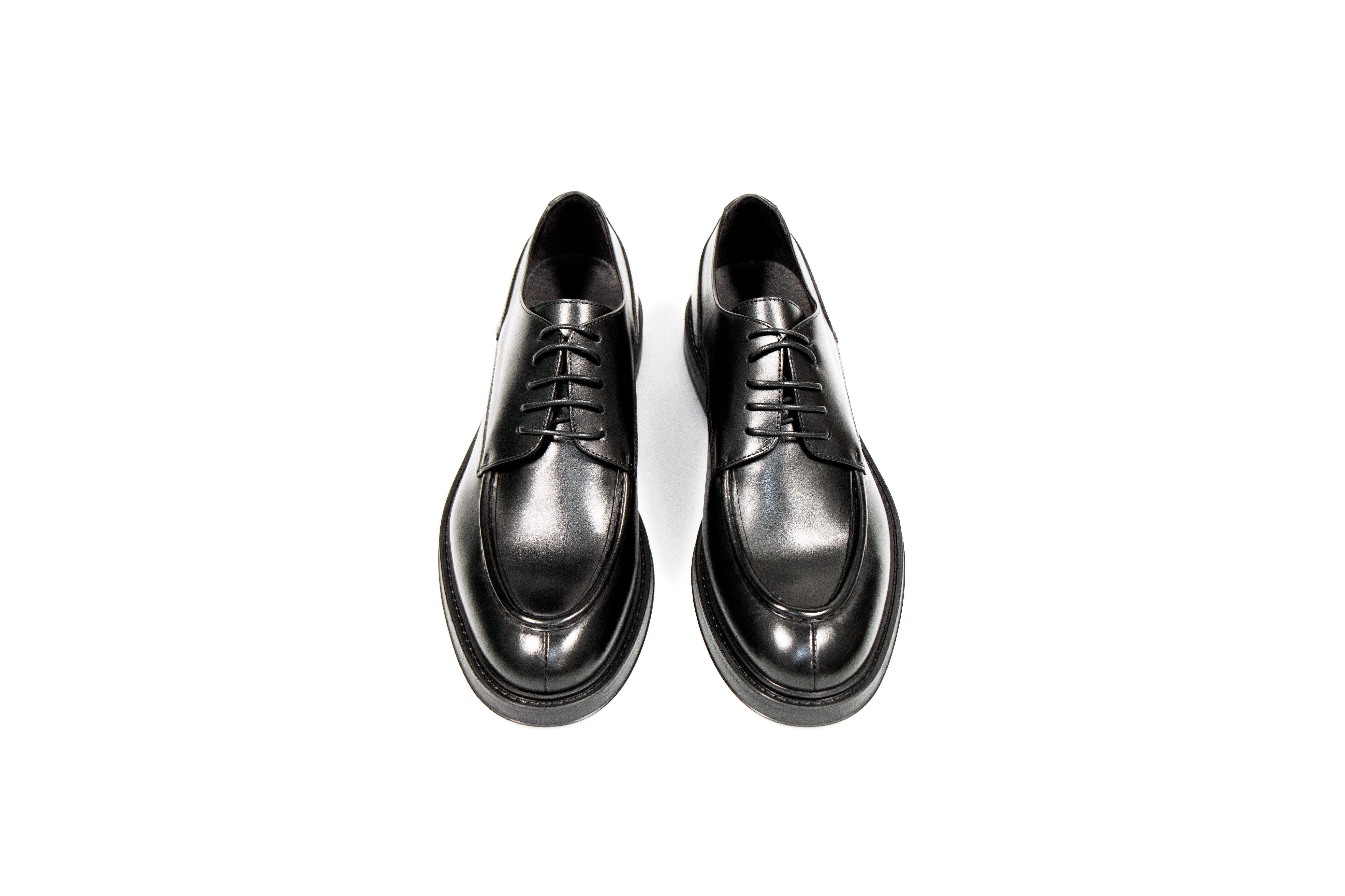 Link Black Moe Toe Calf Leather Shoes